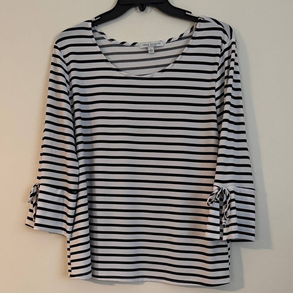 Monochrome Striped Top 3/4 Bell Sleeves